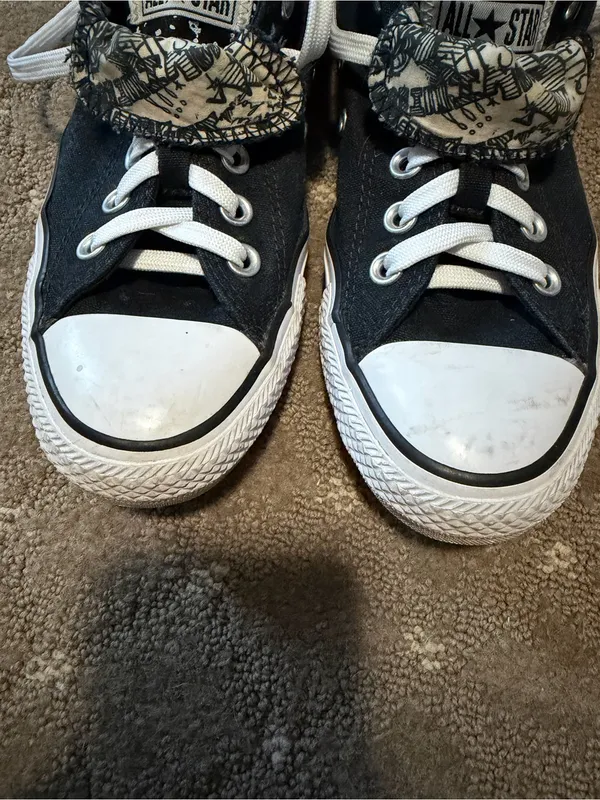 Converse Women’s Black & White Low Top Sneakers with Patterned Tongue - Image 6
