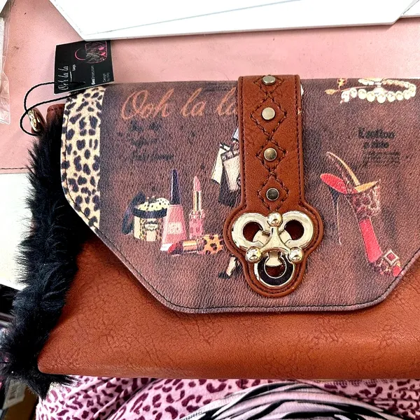 Beautiful Clutch Crossbody Handbag Turn Lock Fur Trim - Image 7
