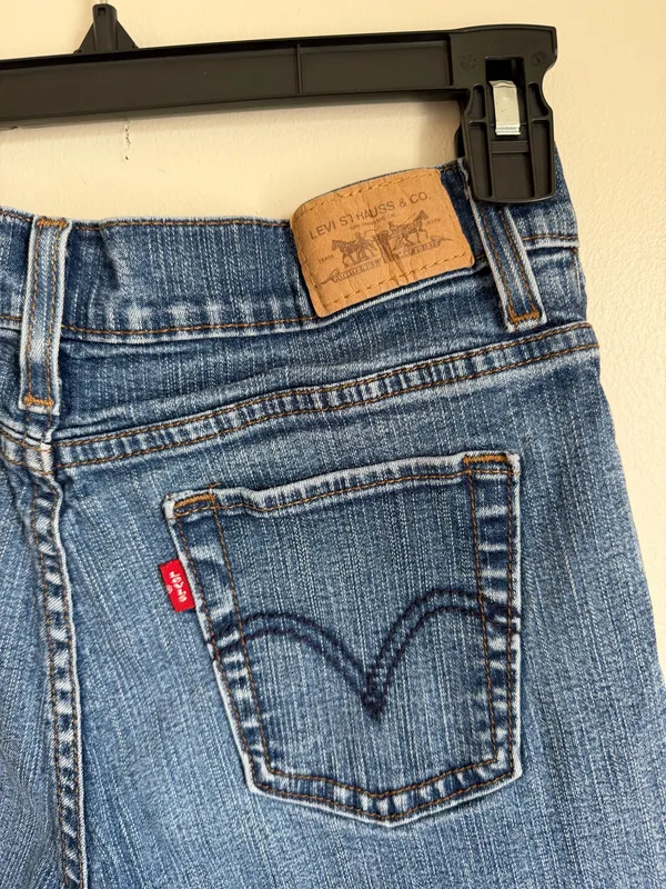 Levi’s 512 Women’s Perfectly Slimming Bootcut Jeans Mid Rise Size 6 Medium - Image 4