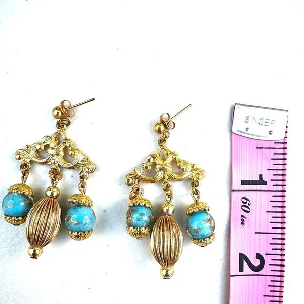 Gold tone and blue beaded vintage earrings - Image 7