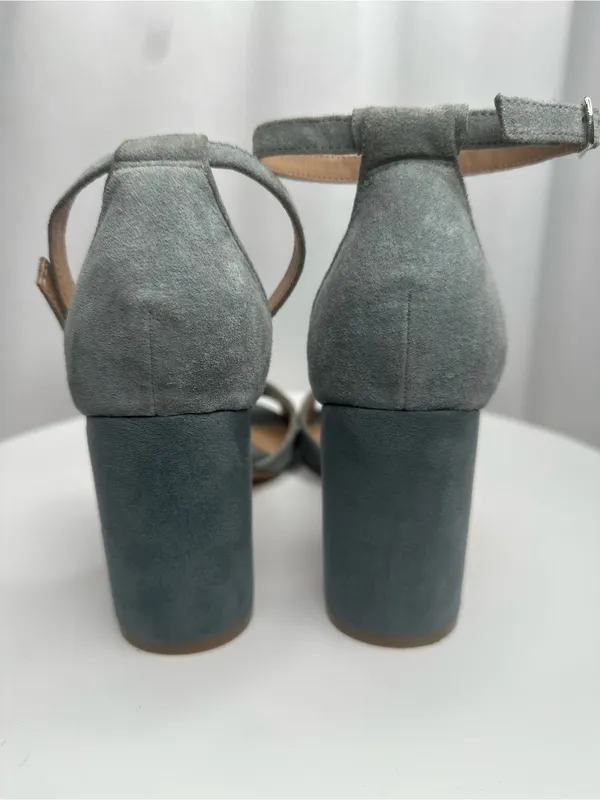 Steve Madden Mirna Gray Suede Ankle Strap Block Heel Sandals 8.5(SH126) - Image 4