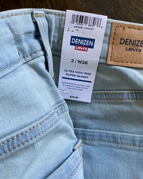 Levi’s Skinny Jeans - Image 3