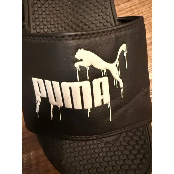 Puma‎ Cool Cat slides in black with a white drip logo detail Size 7C - Image 4