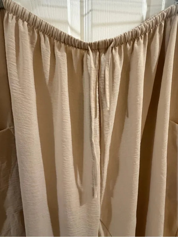 Beige Wide - Image 4