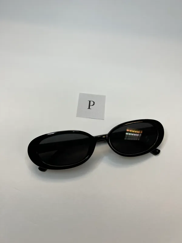 90s Small Oval Black Sunglasses / Small Oval Sunglasses - Image 5