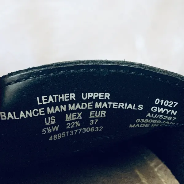 Thom McAn Black Leather Slip On Loafers Size 5.5 Professional Work Flats - Image 9