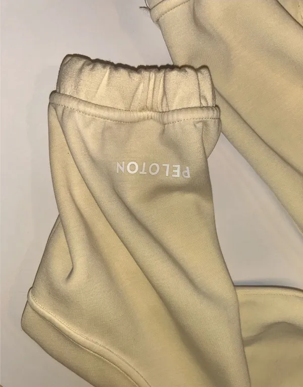 Lululemon x Peloton Women’s brushed softstreme half zip - Image 3