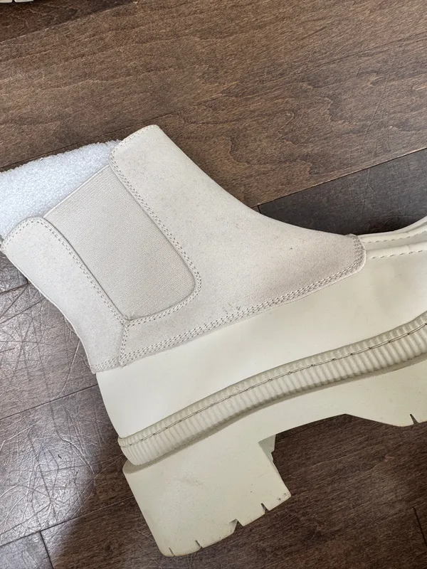 Universal threads target cream white ankle rain boots 7.5 - Image 3