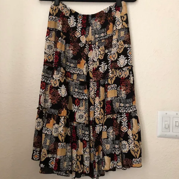 90s Vintage Sag Harbor black brown tan earthy fairy grunge patchwork tiered midi skirt indie boho elastic waist - Image 2