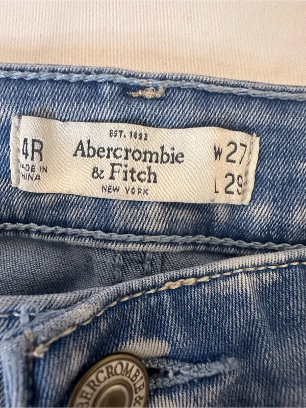 Abercrombie & Fitch Light Blue Skinny Jeans - Image 3
