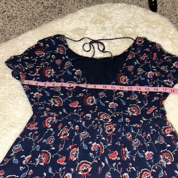 5/$30 🎈 Old navy women’s medium‎ babydoll floral dress - Image 4