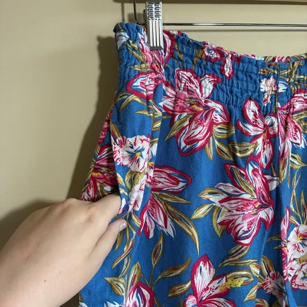 Old Navy Floral Wide Leg Palazzo Pants Medium Blue Pink Womens Rayon Tropical - Image 3