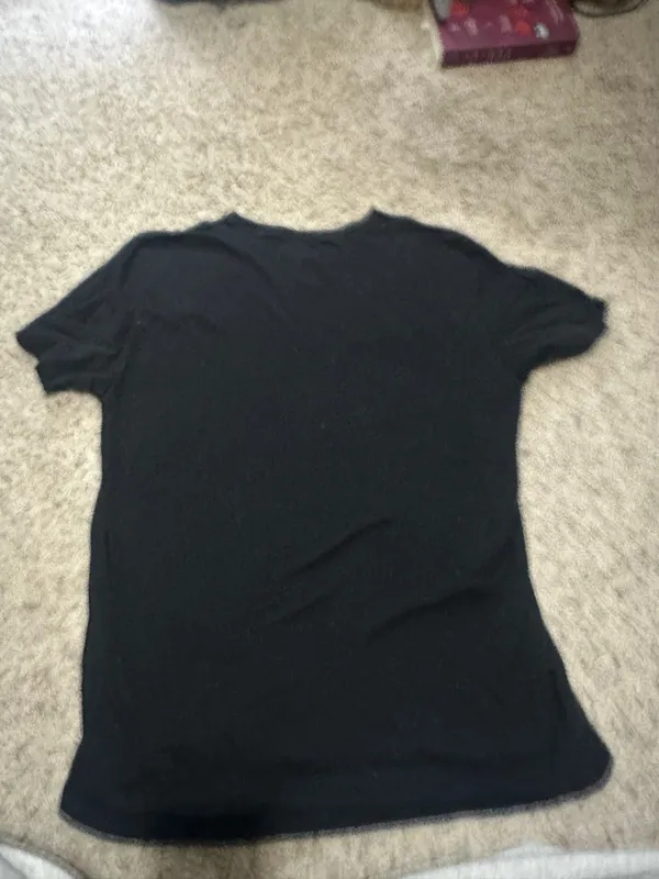 Old Navy Black T-Shirt - Image 2