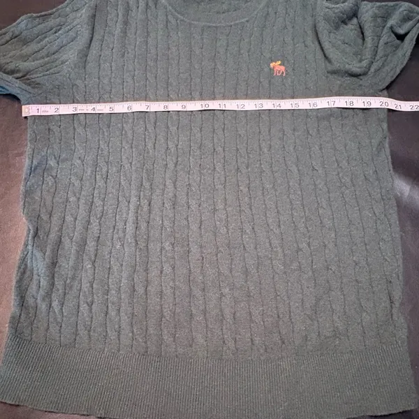Abercrombie & Fitch Dark Green Cable Knit Sweater size Medium. - Image 8
