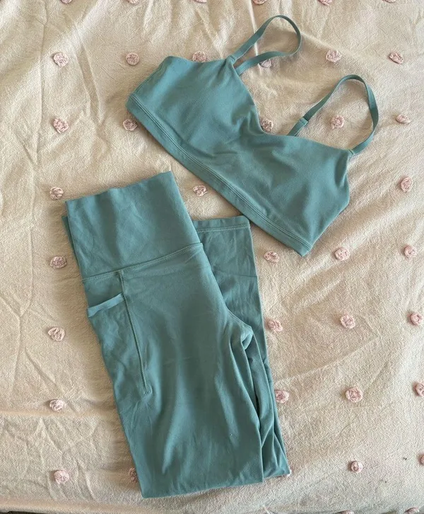 Athleta Salutation Stash 7/8 Tight - Image 6