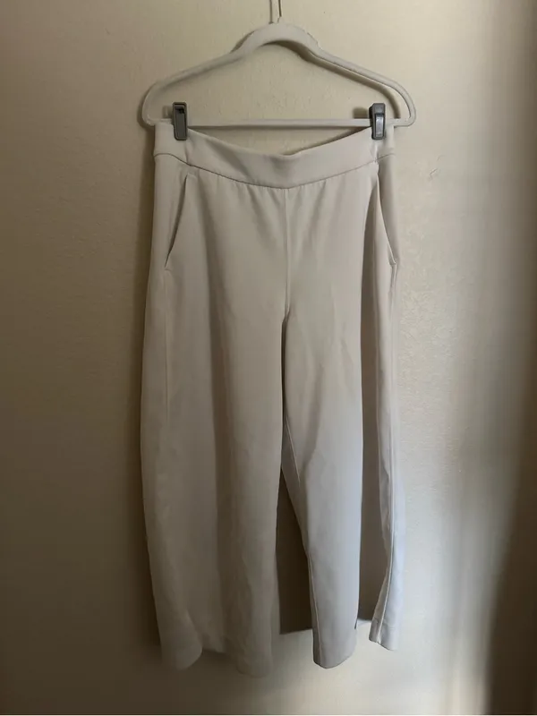 lululemon Softstreme High-Rise Wide-Leg Cropped Pant Sz L Light Ivory - Image 5