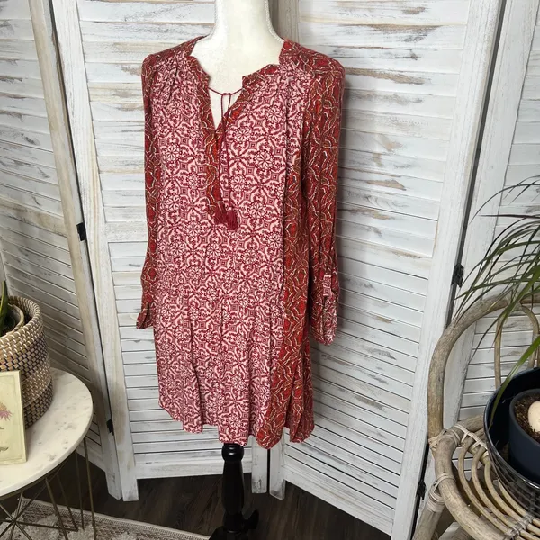 AKEMI + Kin ANTHRO Women's Humboldt Tunic Top Boho Red Floral Tasseled Medium - Image 7