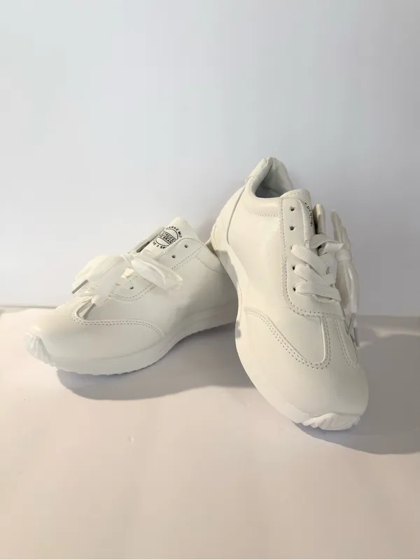 New Women White Leather Casual Shoes Low Top Sneakers Size EU 36 / US 6 No Box - Image 6