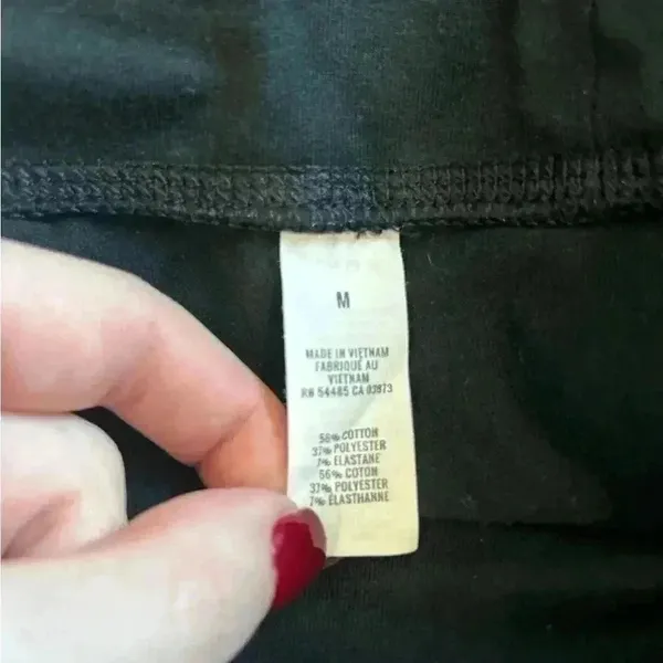 Aerie black high rise leggings in size medium - Image 5