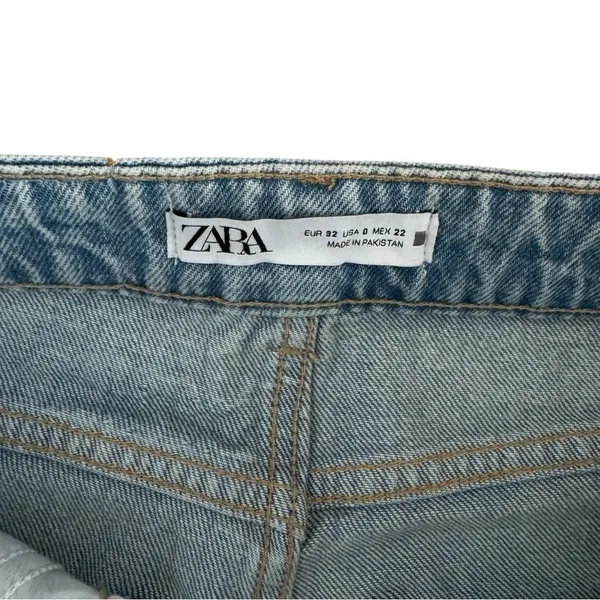 Zara Women's Size 0 High Waist Straight Leg Jeans Light Wash Blue Denim - Image 3