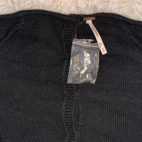 NWOT FREE PEOPLE Small World Mini long sleeves sweater Dress black sz M - Image 4