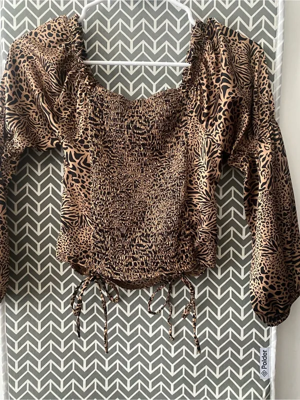 New Without Tag Almost Famous Top Size S Brown - Image 3