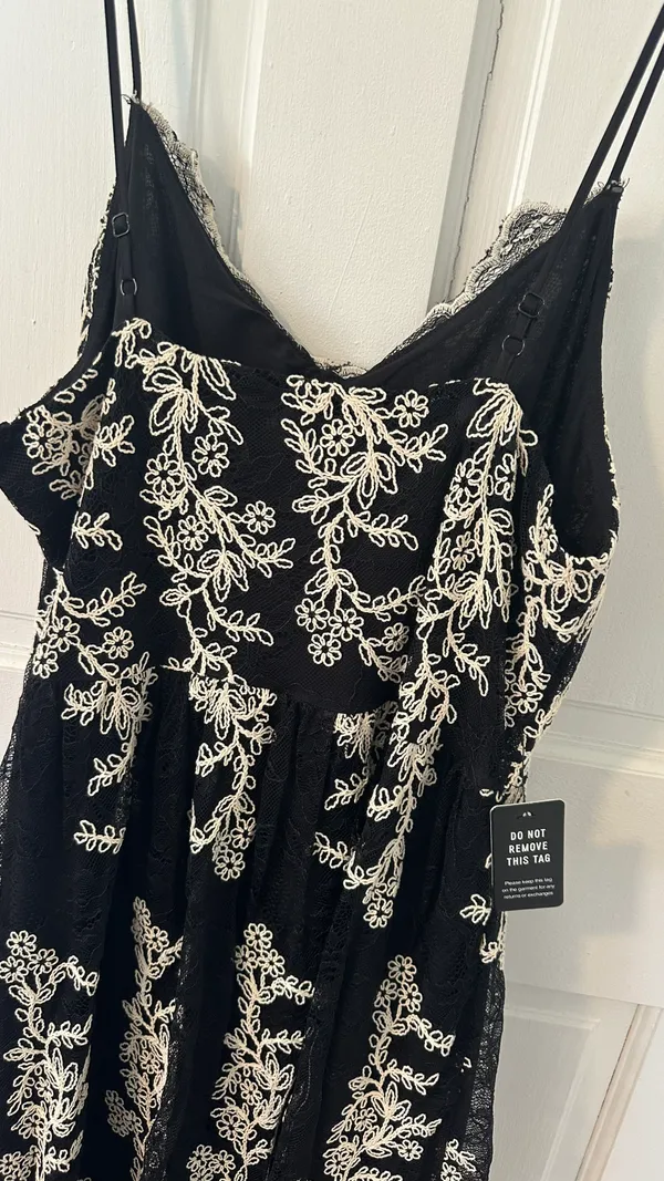 Express Black/Beige Maxi Dress - Image 5