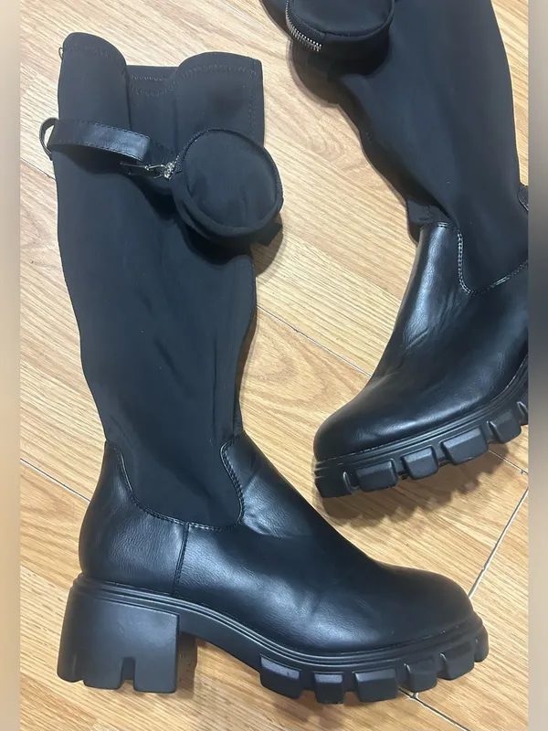 Black womens 10 stretchy tall black combat style platform boot w removable pouch - Image 3