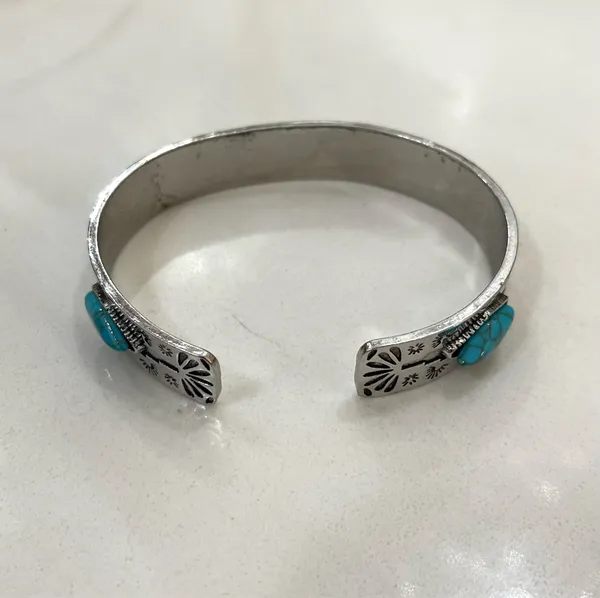 Luna Boutique Pretty Silver-Tone Bracelet - Image 5