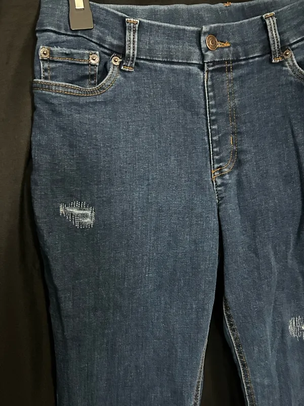 Denim & Company Women’s Dark Blue Distressed Jeans 12P - Image 5
