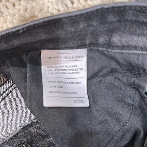 KanCan Women's black High Rise Jeans size 9/28 - Image 6