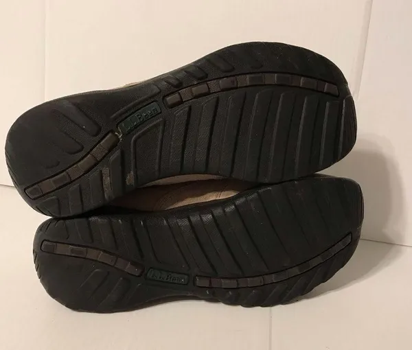 L.L. Bean suede slip on comfort moss shoe women size 8 W - Image 8