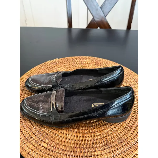 Munro American Black Patent Lizard Embossed Loafers Silver Hardware 8.5M - Image 3