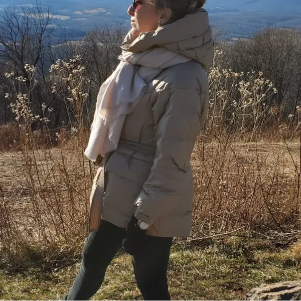 Women’s light brown beige puffer jacket with belt size small - Image 3