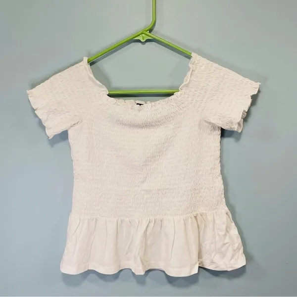 American Eagle Outfitters Cream Off-Shoulder top shirt Blouse size Small - Image 2