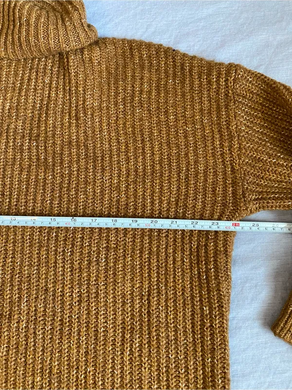 Old Navy Ribbed Turtleneck Sweater in Camel Brown Tunic Length Wool Blend - Image 6