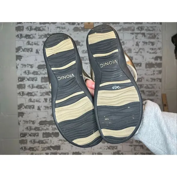 Vionic | women flip flop sandals with bows - Image 4