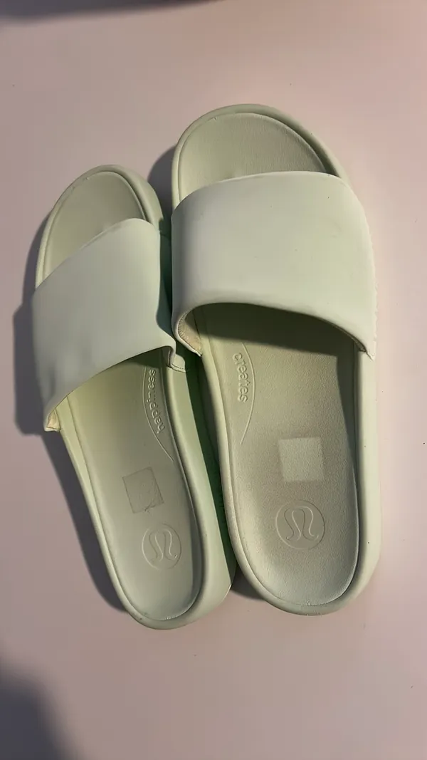 lime green lululemon slides - Image 2
