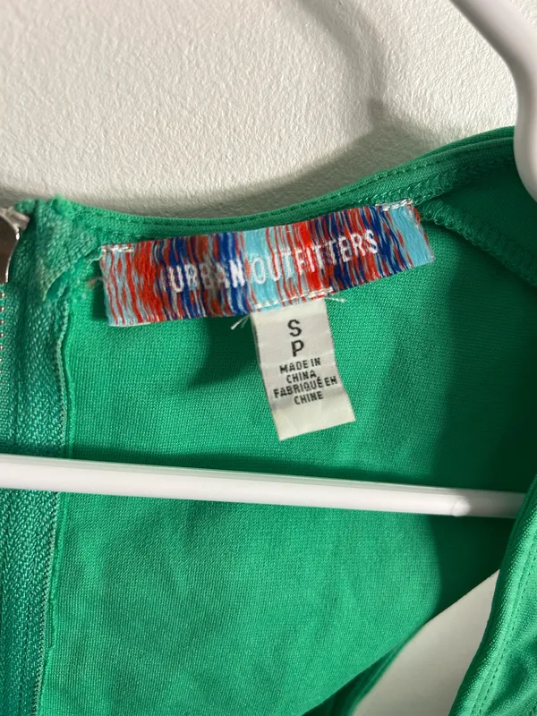 Urban Outfitters Green Crop Top - Image 3