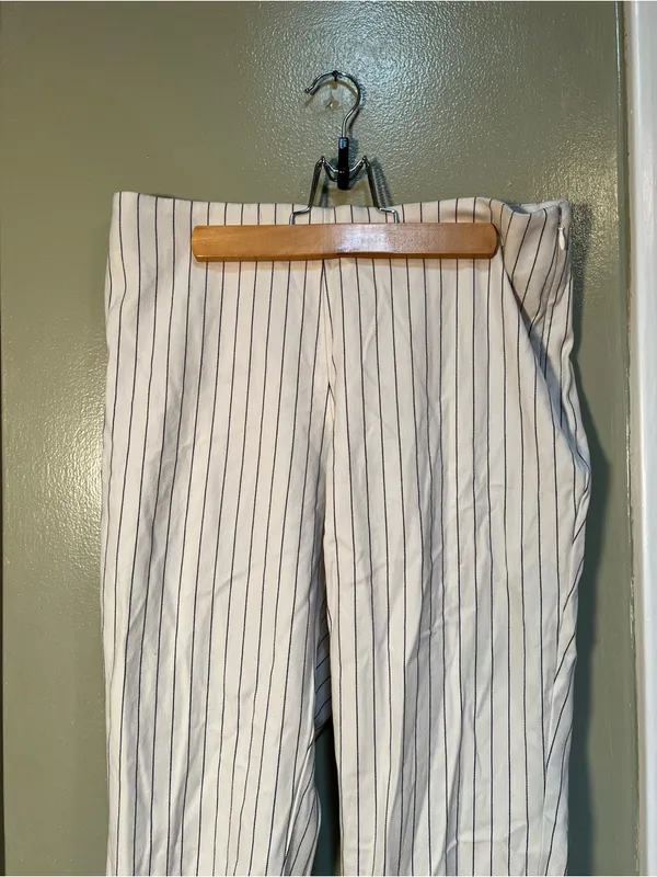 A New Day Women's Size 10 Zip Side Skinny Dress‎ Pant White Blue Gray Stripe - Image 2