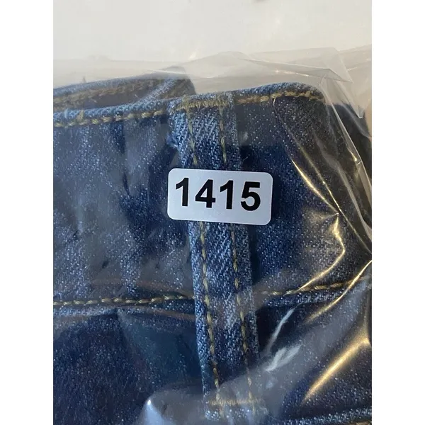 Time and Tru‎ High Rise straight leg crop Jeans Women's sz 10 shark bite Hem - Image 12
