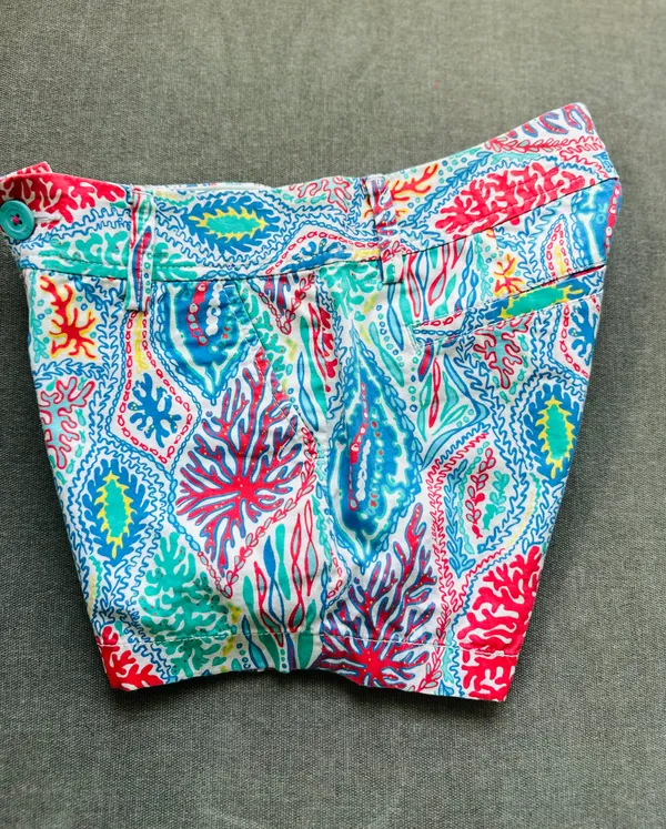 Lilly Pulitzer Coral Reef Shorts - Image 8
