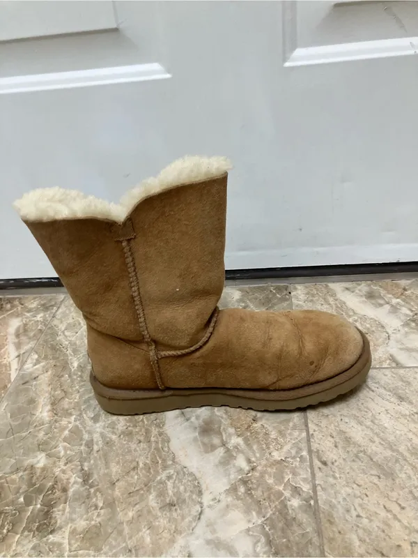 UGG Chestnut Bailey Button Boots - Image 4