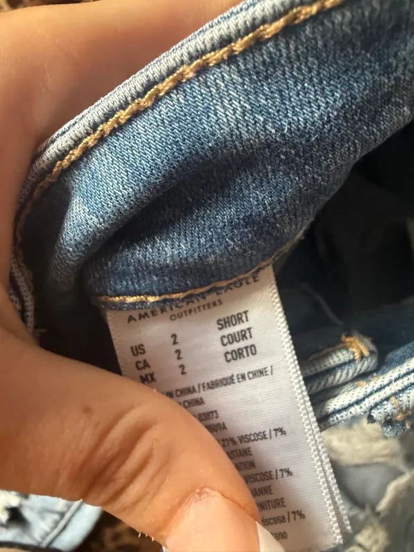 American Eagle Jeans size 2 - Image 4