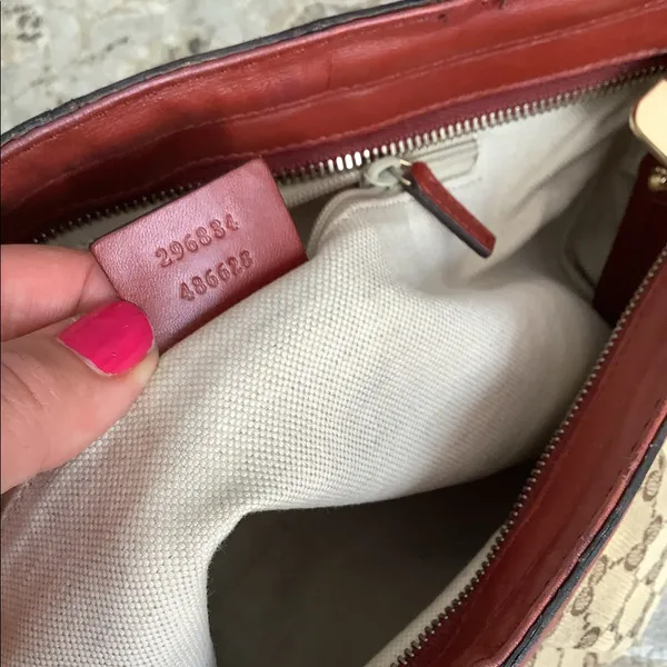 GUCCI canvas GG monogram shoulder bag ❤️❤️ - Image 8