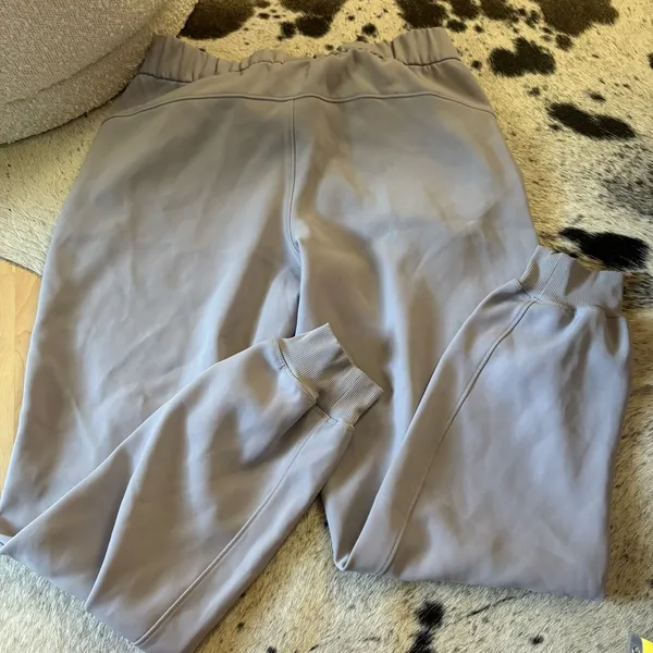 LULULEMON On The Fly‎ Jogger In Silverscreen Size 6 - Image 5