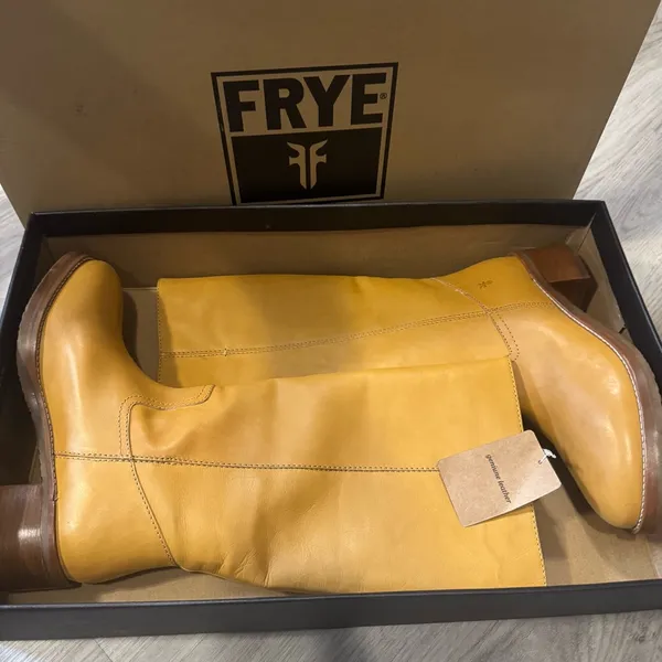 Frye Women’s Camryn Tall Pull On Boots Size 9M Color: Banana NIB - Image 2