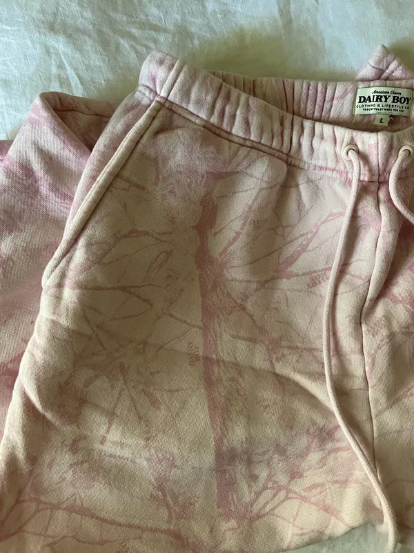 The iconic DAIRY BOY pink bubble gum sweats - Image 12