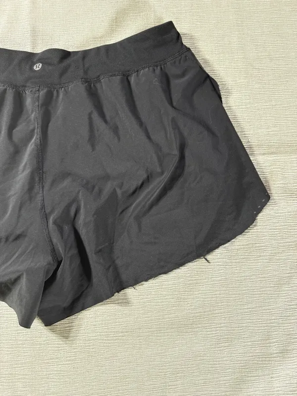 Lululemon Speed Shorts Womens Black Reflective Dots Running Lined Zip Pocket - Image 5