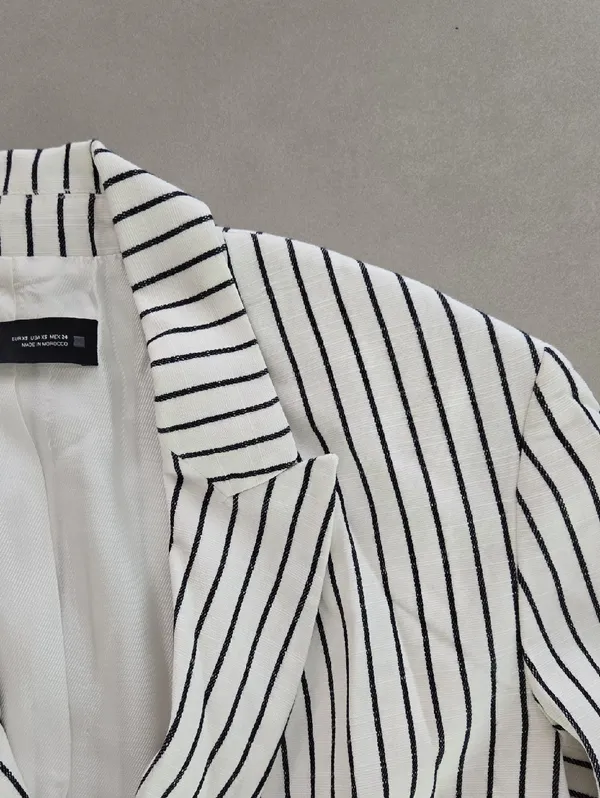 Zara Oversised White Blazer with Black Pinstripes Size XS - Image 7